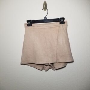Missguided Beige Skorts